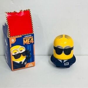 mcdonalds illuminations despicable me 4 avl dave #9 2024 happy meal toy with box